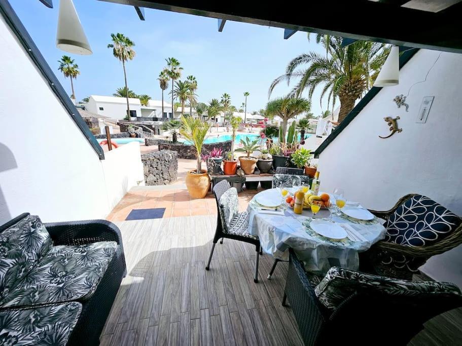 Apartamento Taisa Playa Roca Коста-Тегисе Экстерьер фото